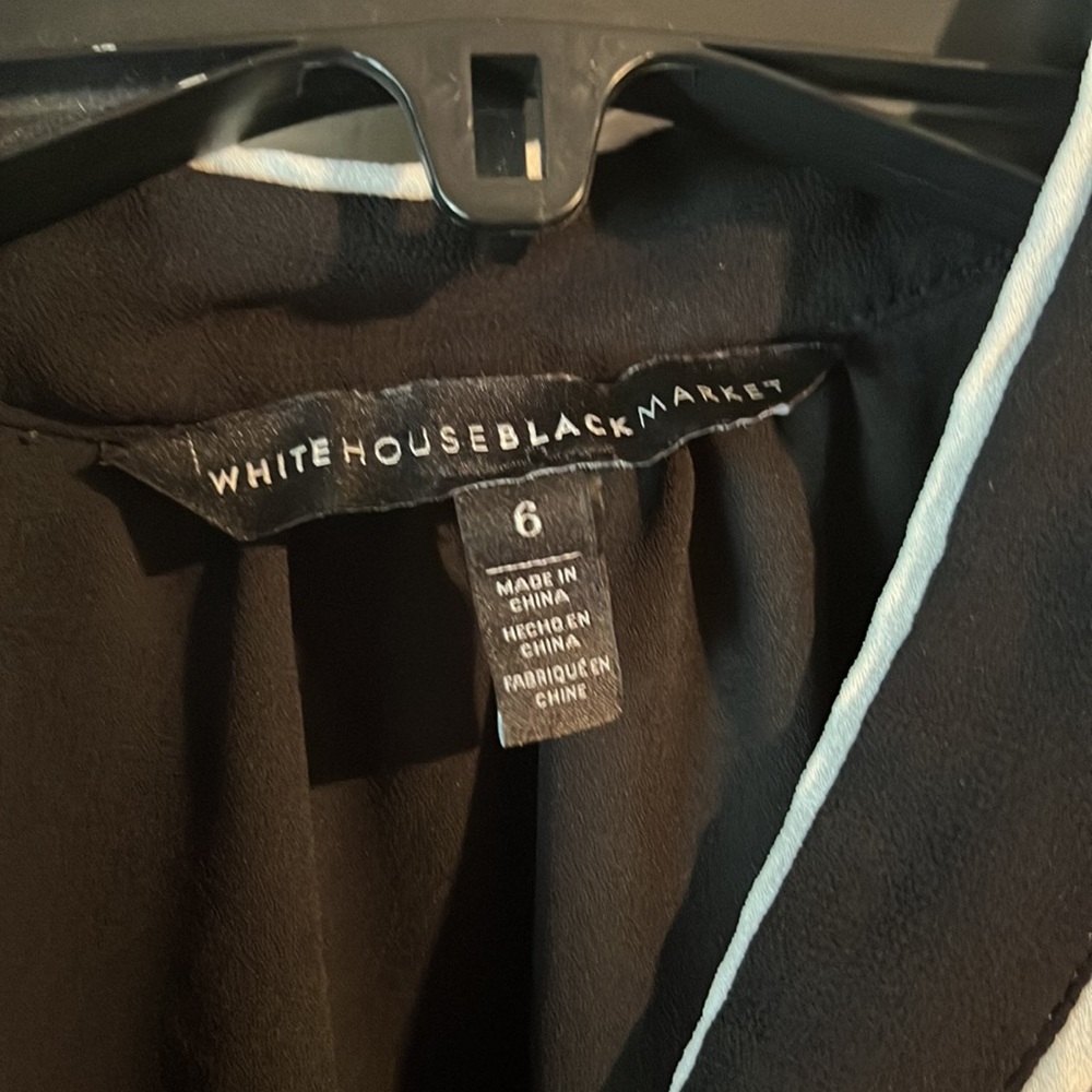 Sleeveless Black White House Black Market Dressy Shirt - Picture 4 of 4